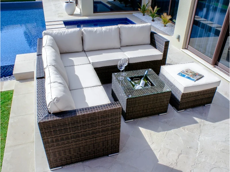 LONDON CORNER GROUP - WITH ICE BUCKET COFFEE TABLE