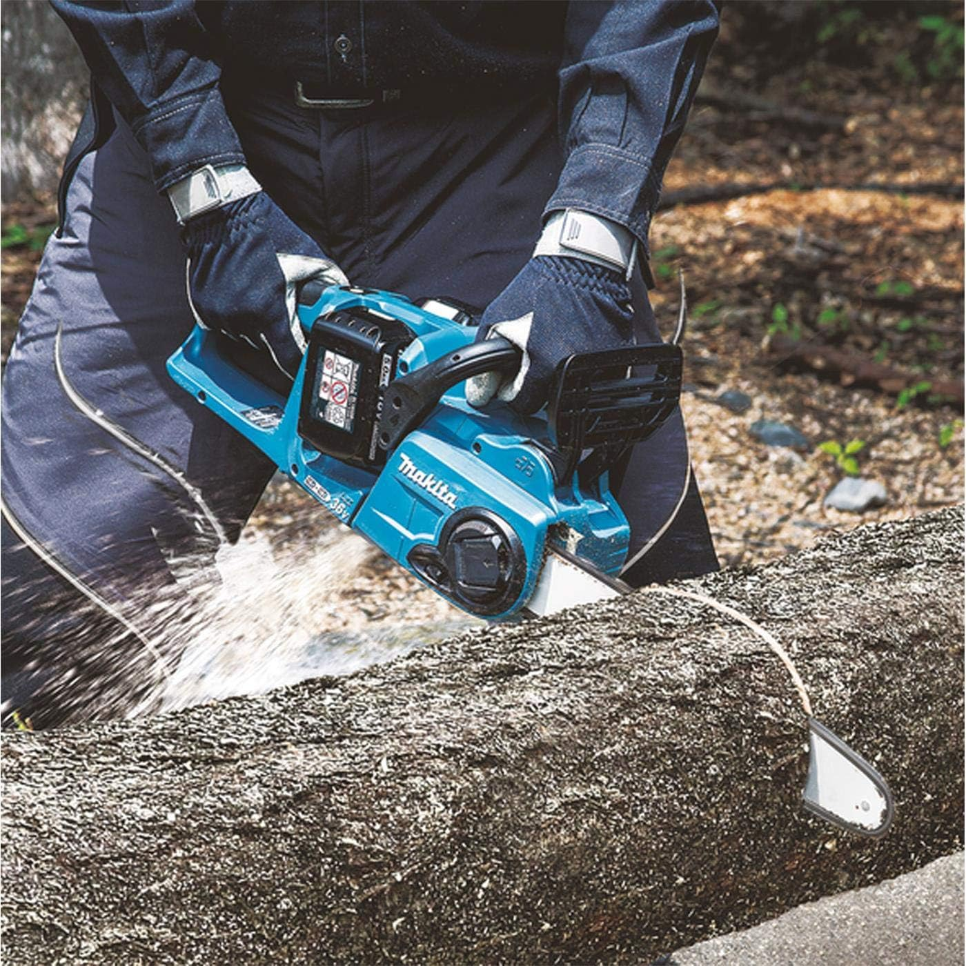 DUC353Z Twin 18V (36V) Li-ion LXT 35cm Brushless Chainsaw - Batteries and Charger Not Included