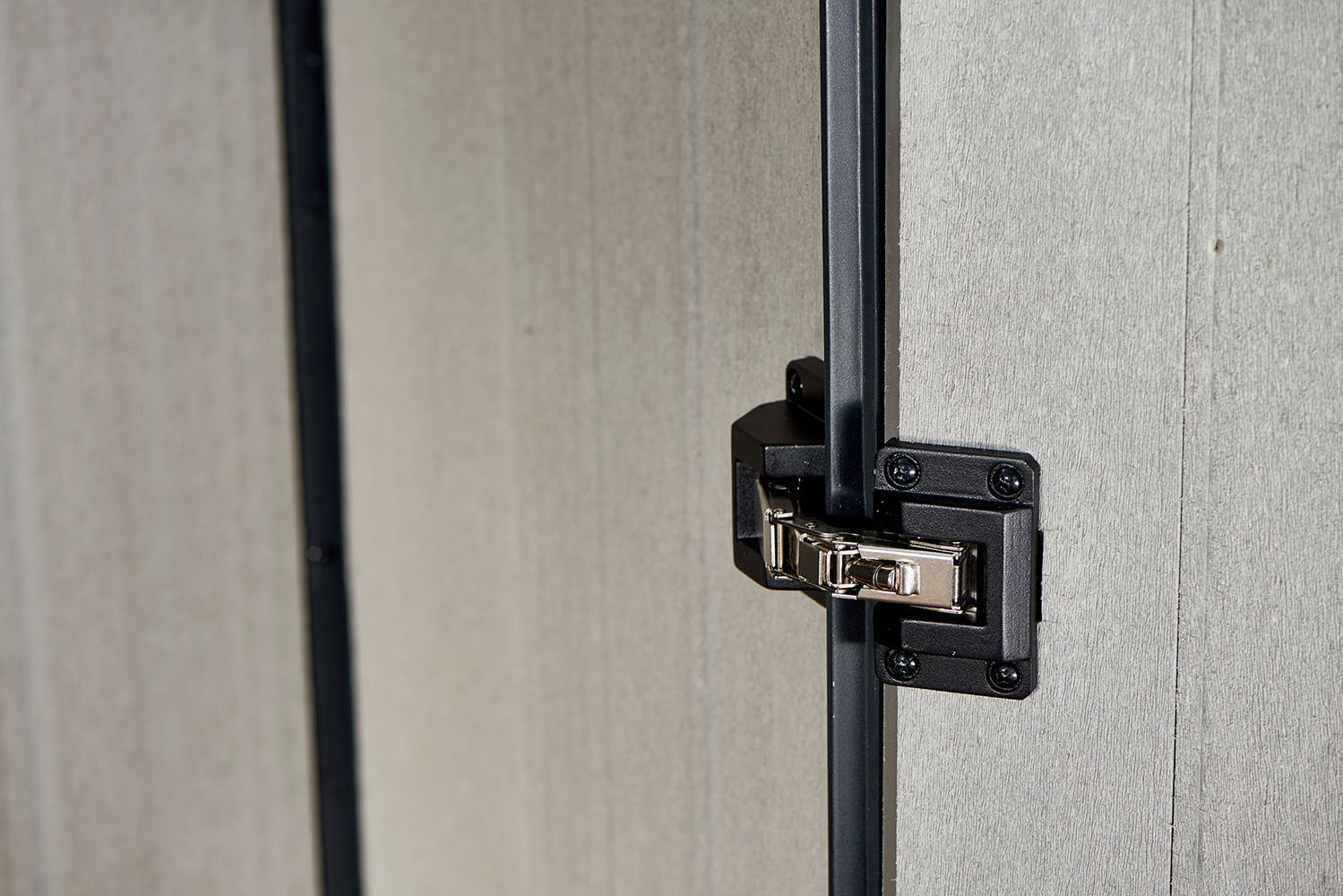 【Storage Shed】High Store 4.5 x 2.5 Vertical Outdoor Resin Storage Shed, Grey